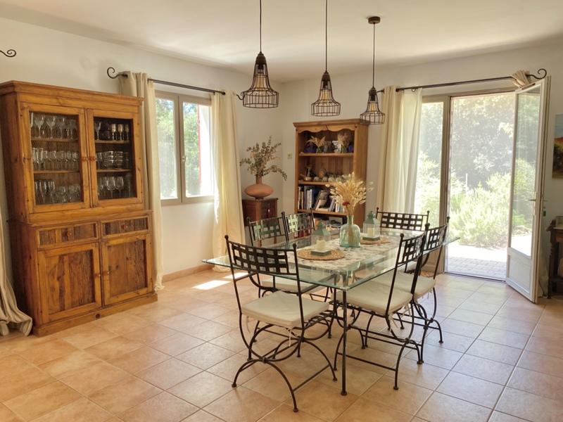 Maison - 275 m² - 10 pièces