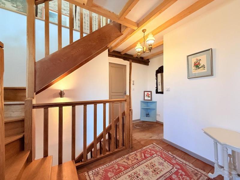 Maison - 266 m² - 7 pièces