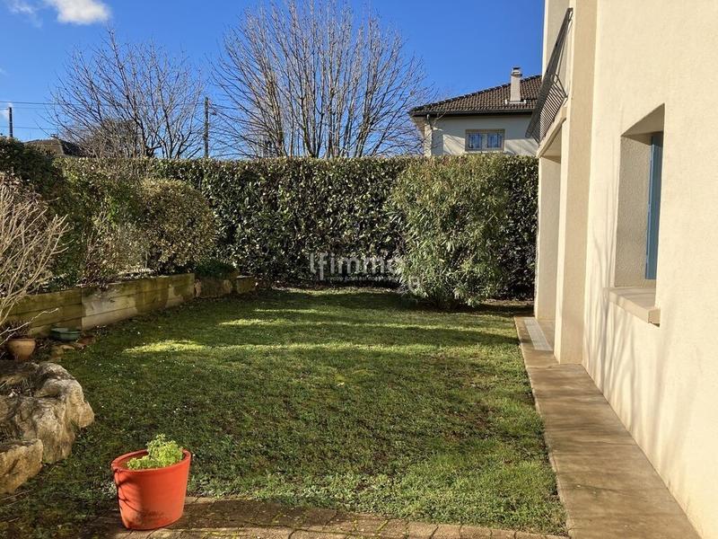 Villa - 155 m² - 6 pièces