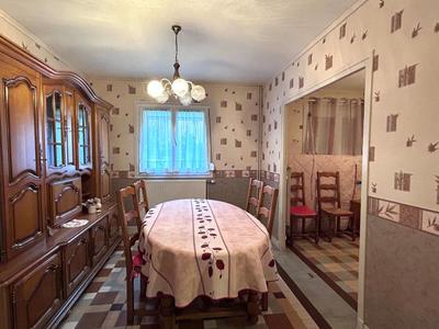 Maison - 95 m² - 4 pièces