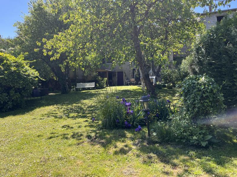 Maison de village - 166 m² - 7 pièces