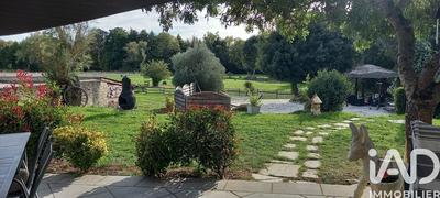 Maison - 283 m² - 5 pièces