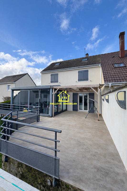 Maison - 112 m² - 6 pièces