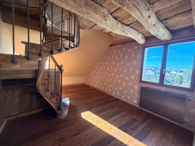 Demeure - 175 m² - 5 pièces