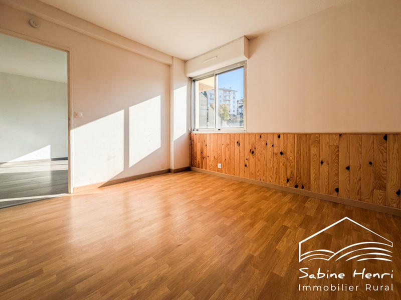 Appartement - 79 m² - 4 pièces