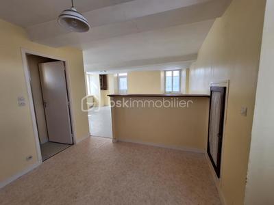 Maison de village - 86 m² - 4 pièces