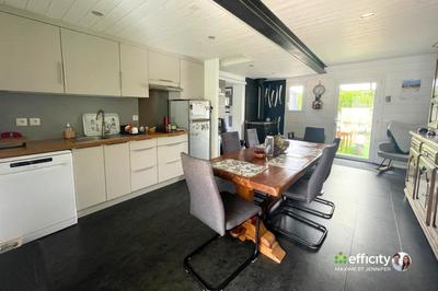 Maison - 92 m² - 5 pièces