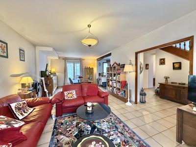 Maison - 188 m² - 8 pièces