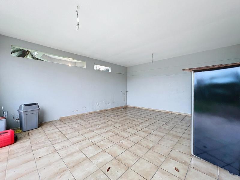 Maison - 254 m² - 6 pièces