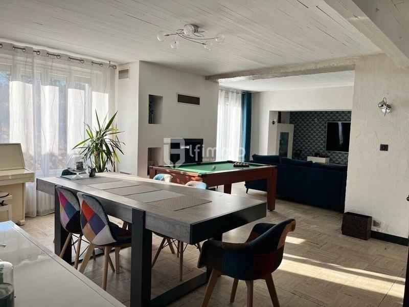 Maison de ville - 223 m² - 7 pièces