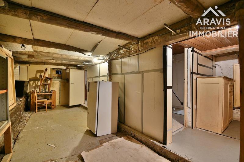 Corps de ferme - 360 m² - 5 pièces