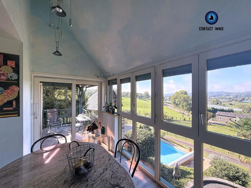 Maison - 176 m² - 5 pièces