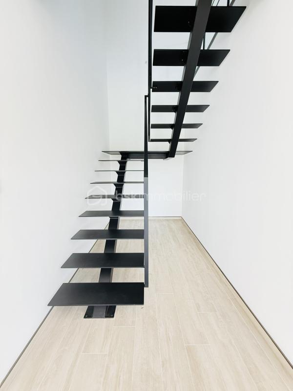 Maison - 162 m² - 6 pièces