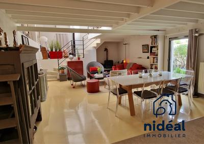 Maison - 89 m² - 4 pièces