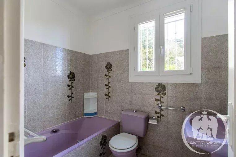 Appartement - 300 m² - 8 pièces