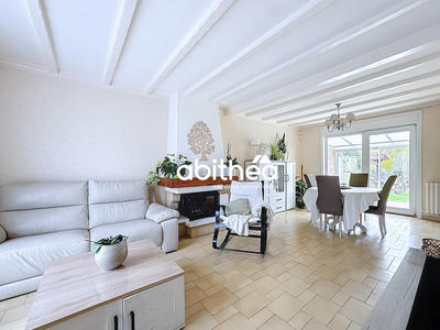 Maison - 83 m² - 4 pièces