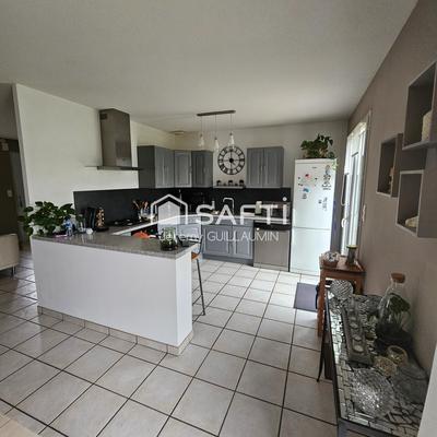 Maison - 108 m² - 4 pièces