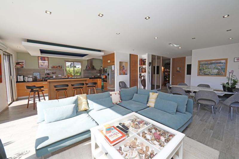 Maison contemporaine - 148 m² - 5 pièces