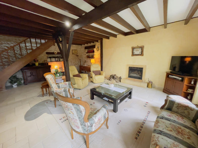 Maison - 207 m² - 6 pièces