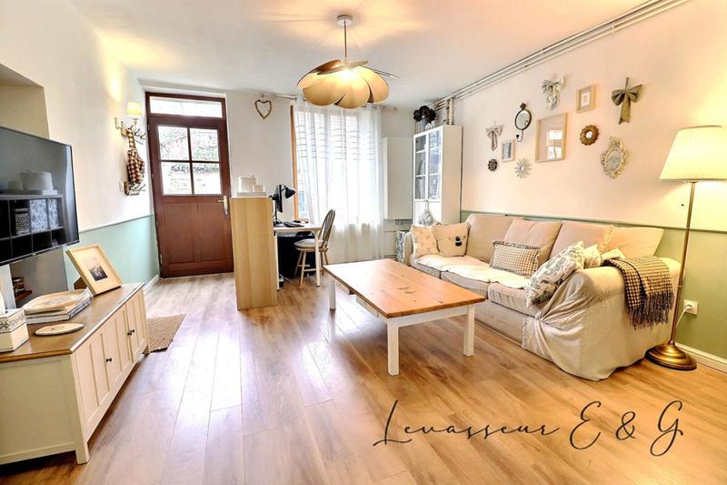 Maison - 93 m² - 5 pièces