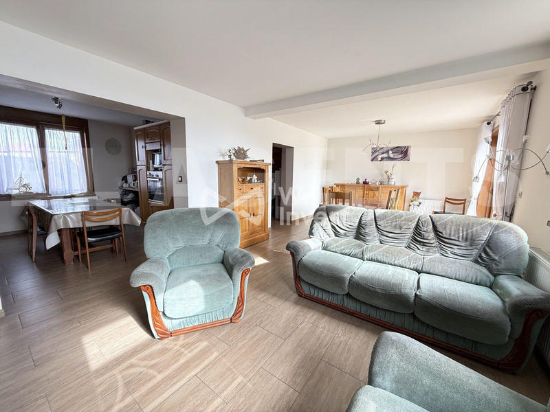 Maison - 122 m² - 5 pièces