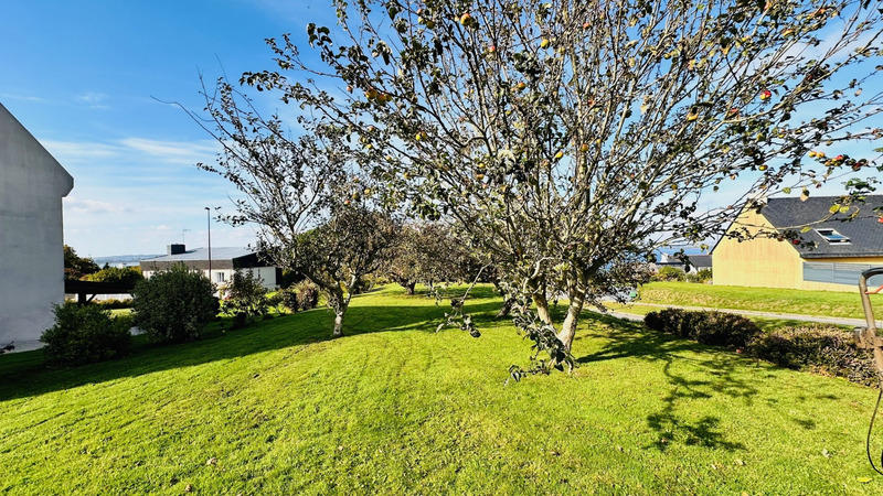 Maison - 220 m² - 11 pièces