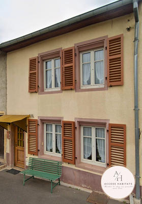 Maison - 98 m² - 4 pièces
