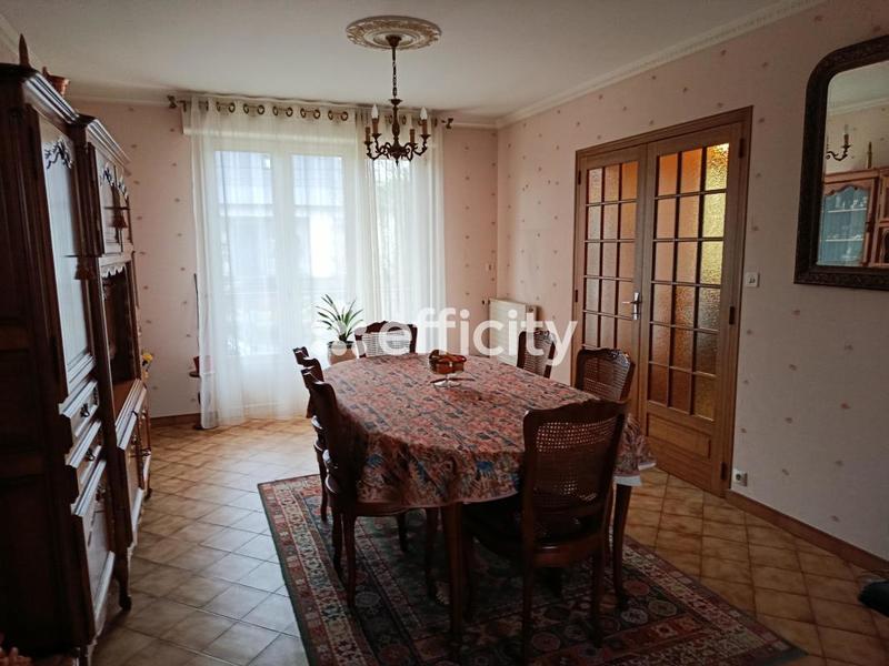 Pavillon - 113 m² - 7 pièces