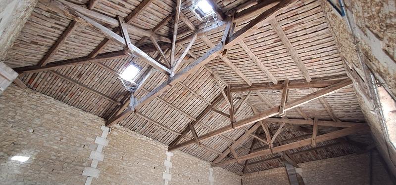 Maison - 225 m² - 9 pièces