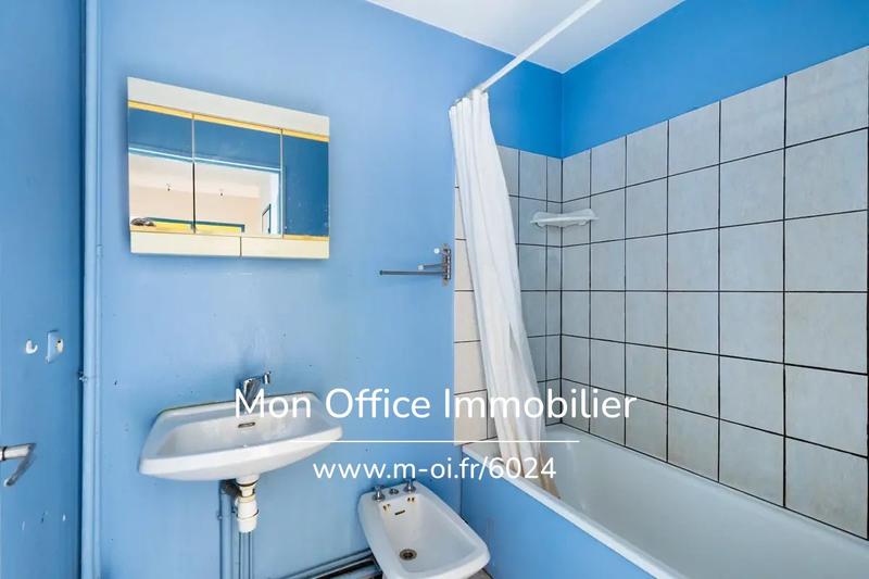 Appartement - 80 m² - 4 pièces