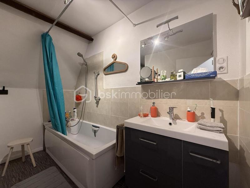 Maison - 80 m² - 3 pièces