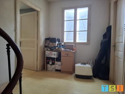 Appartement - 104 m² - 3 pièces