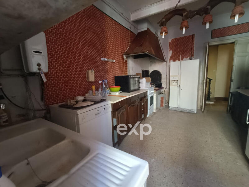 Maison ancienne - 250 m² - 7 pièces