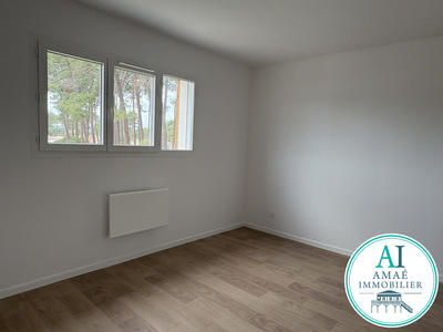 Maison - 99 m² - 4 pièces