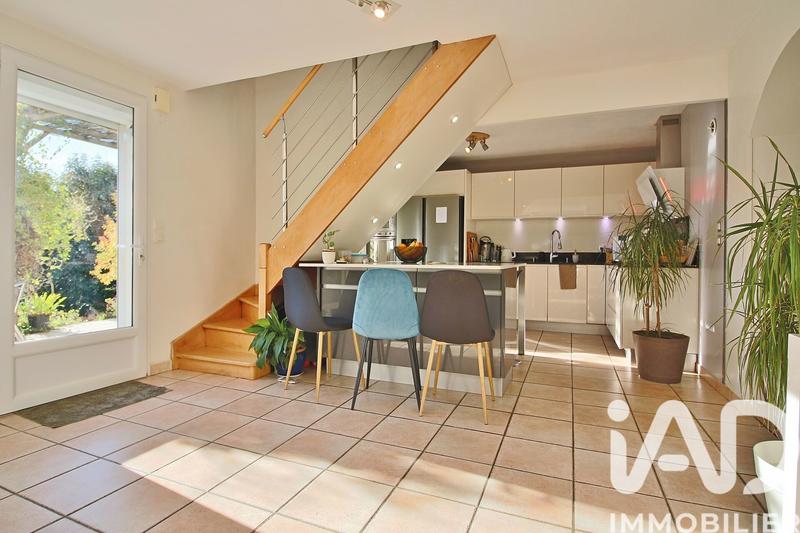 Maison - 104 m² - 5 pièces