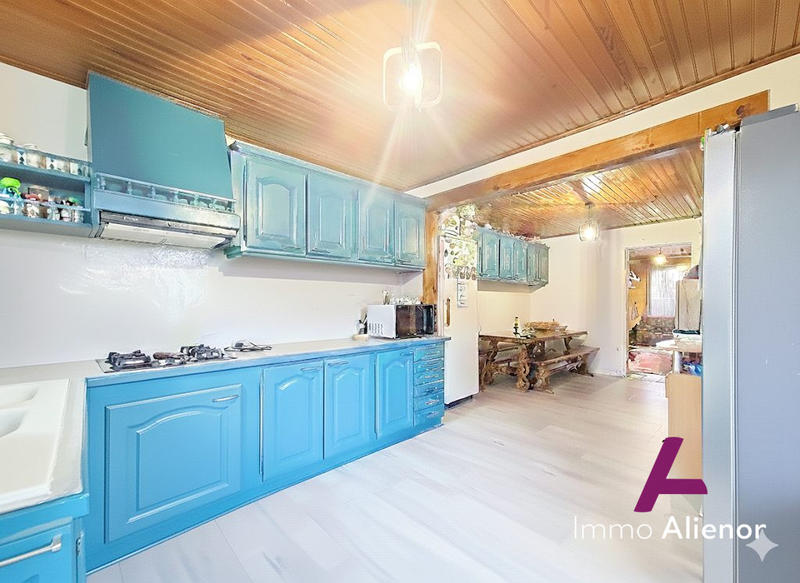 Maison - 163 m² - 7 pièces