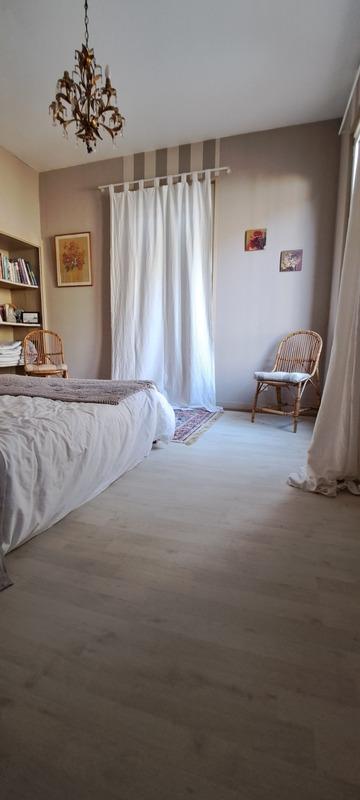 Maison - 184 m² - 9 pièces