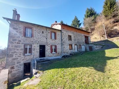 Maison - 106 m² - 4 pièces