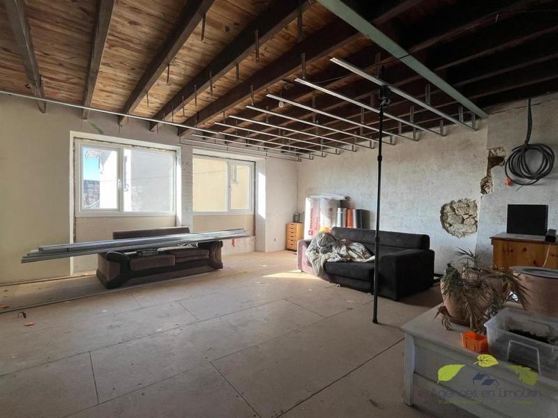 Maison - 293 m² - 8 pièces