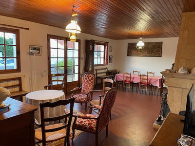 Maison - 120 m² - 7 pièces