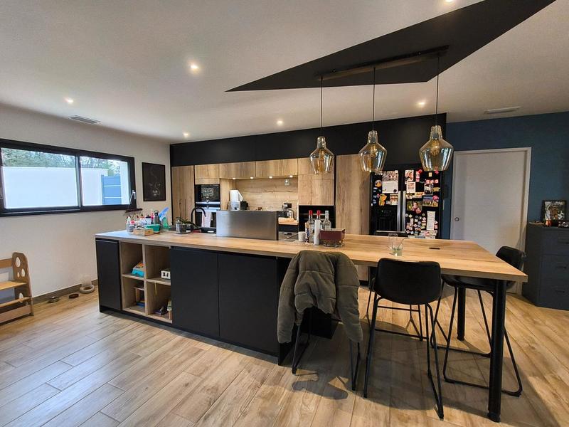 Maison - 143 m² - 5 pièces