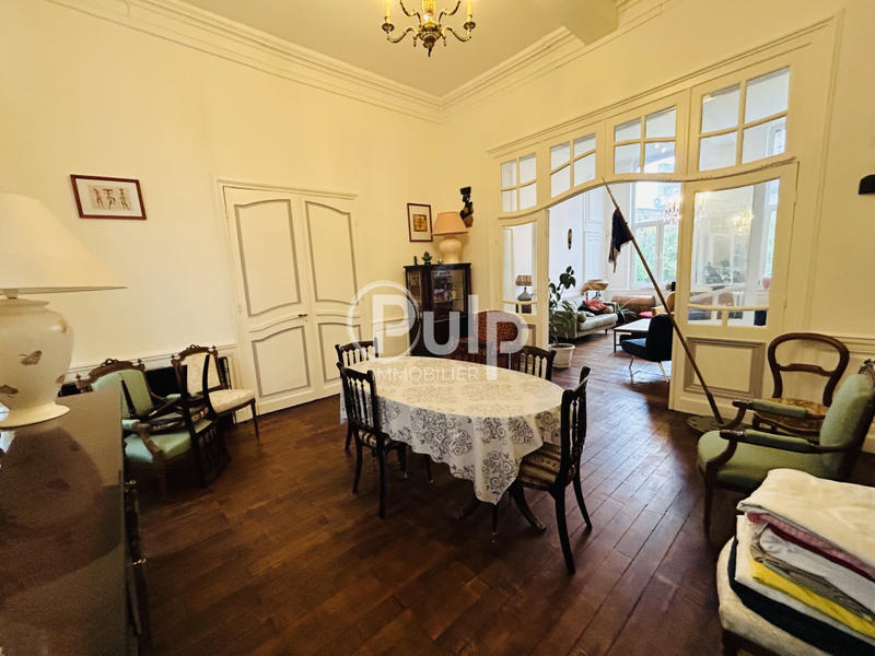 Maison bourgeoise - 216 m² - 7 pièces