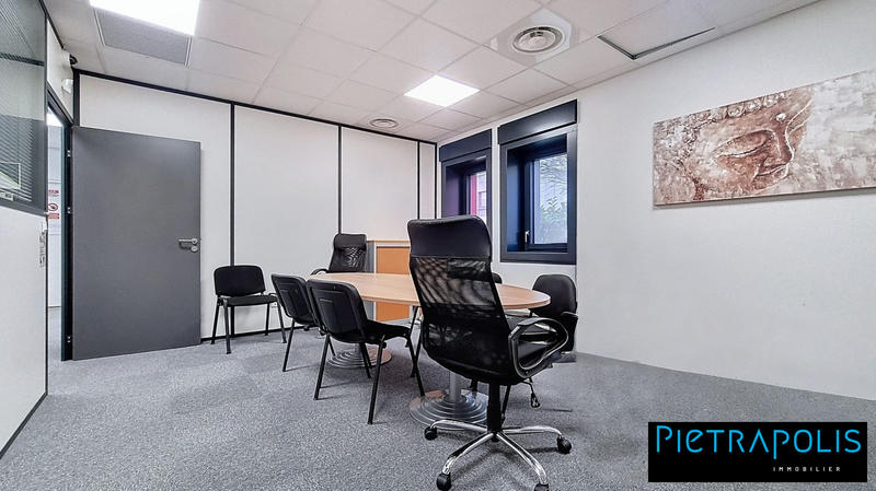 Fonds de commerce - Local d'activité / Entrepôt - 399 m²