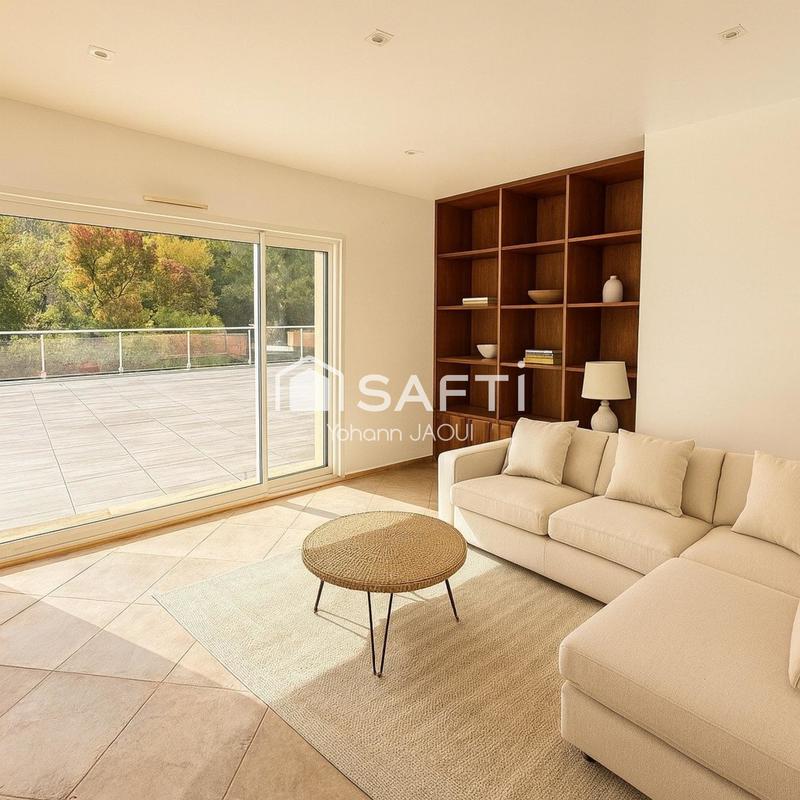 Maison - 570 m² - 14 pièces