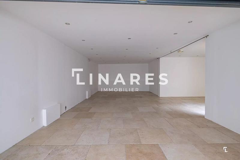 Maison - 210 m² - 5 pièces