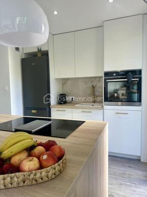 Appartement - 70 m² - 4 pièces