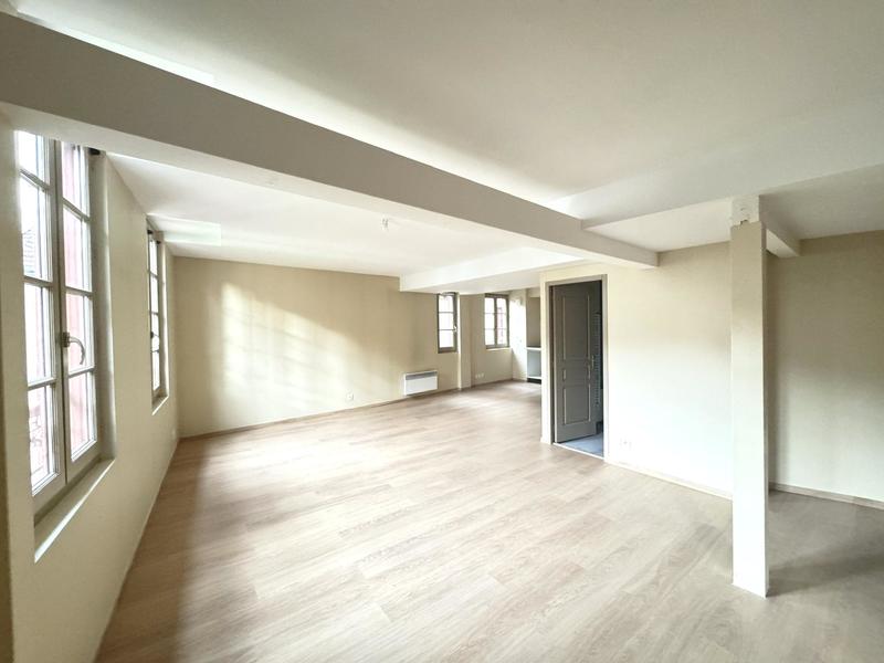 Appartement - 64 m² - 2 pièces