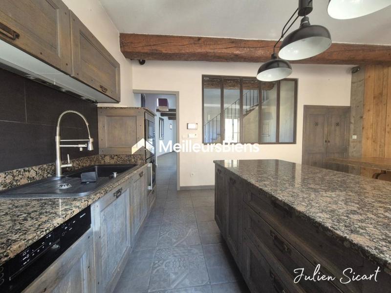 Maison de village - 170 m² - 6 pièces