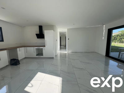 Maison - 98 m² - 4 pièces