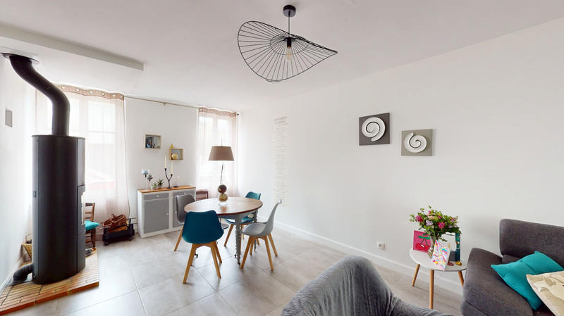 Maison - 168 m² - 7 pièces